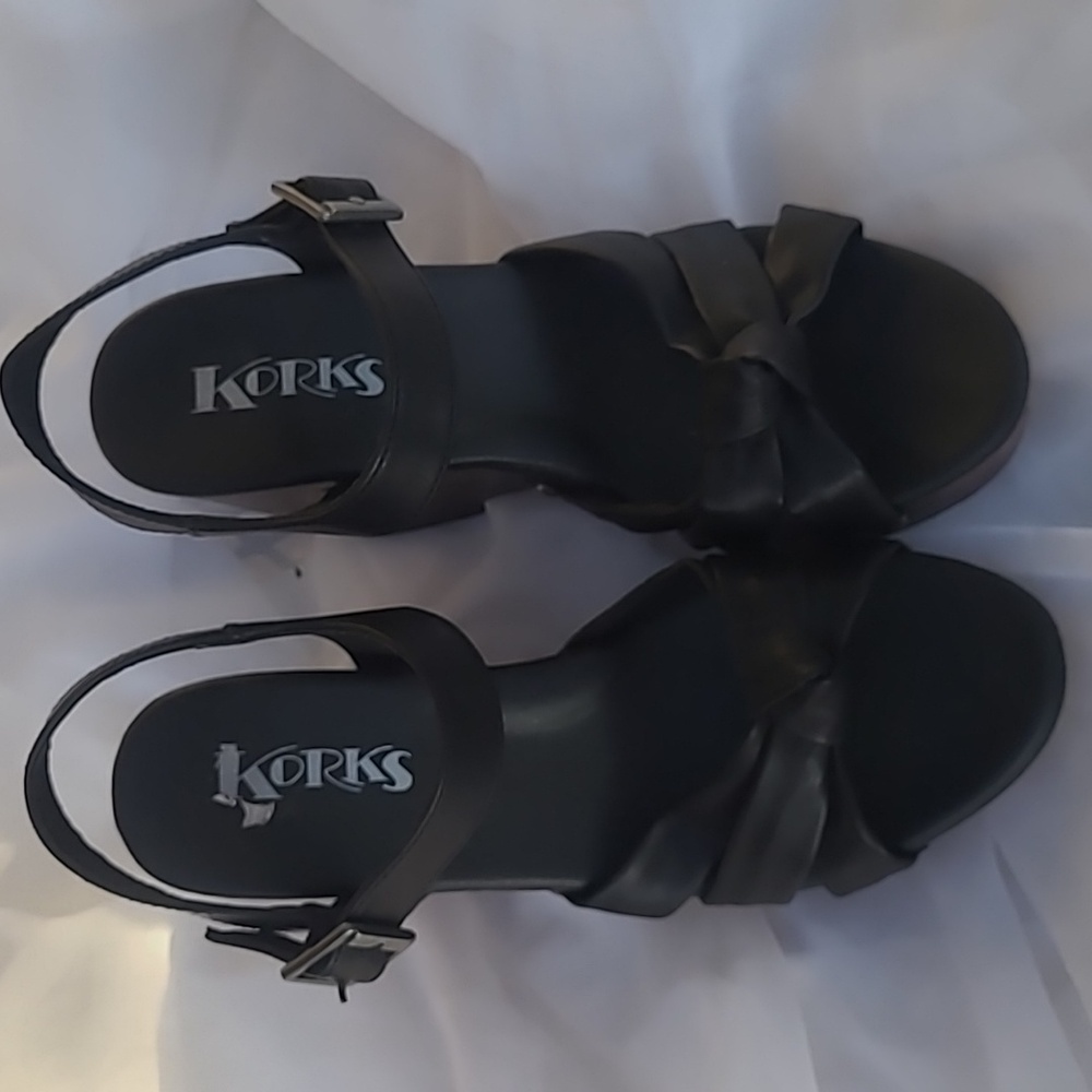 Korks Black Wedge Shoes. Size 7 Womens